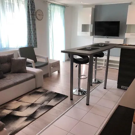 Arnoldstein Apartment Pansiyon